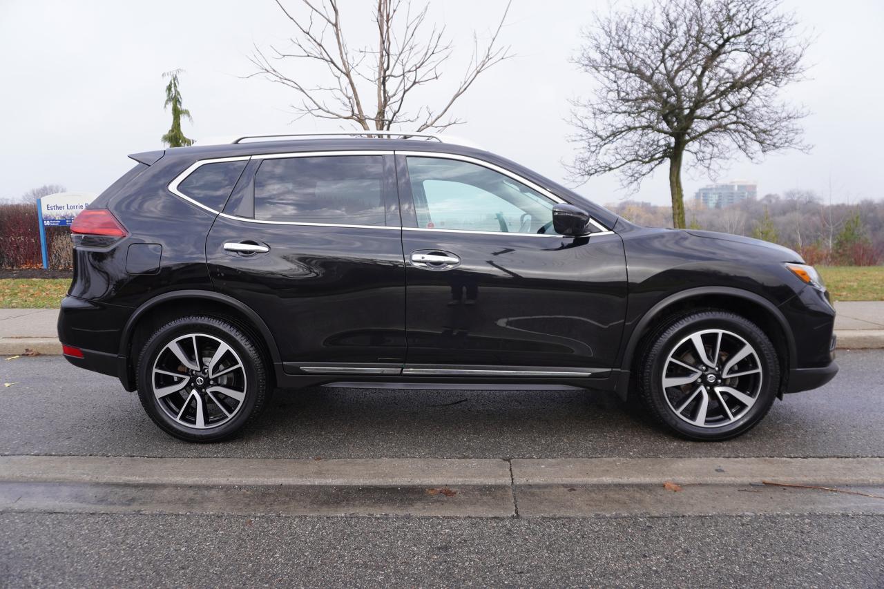 2017 Nissan Rogue SL PLATINUM / DEALER SERVICED / STUNNING SHAPE Photo4