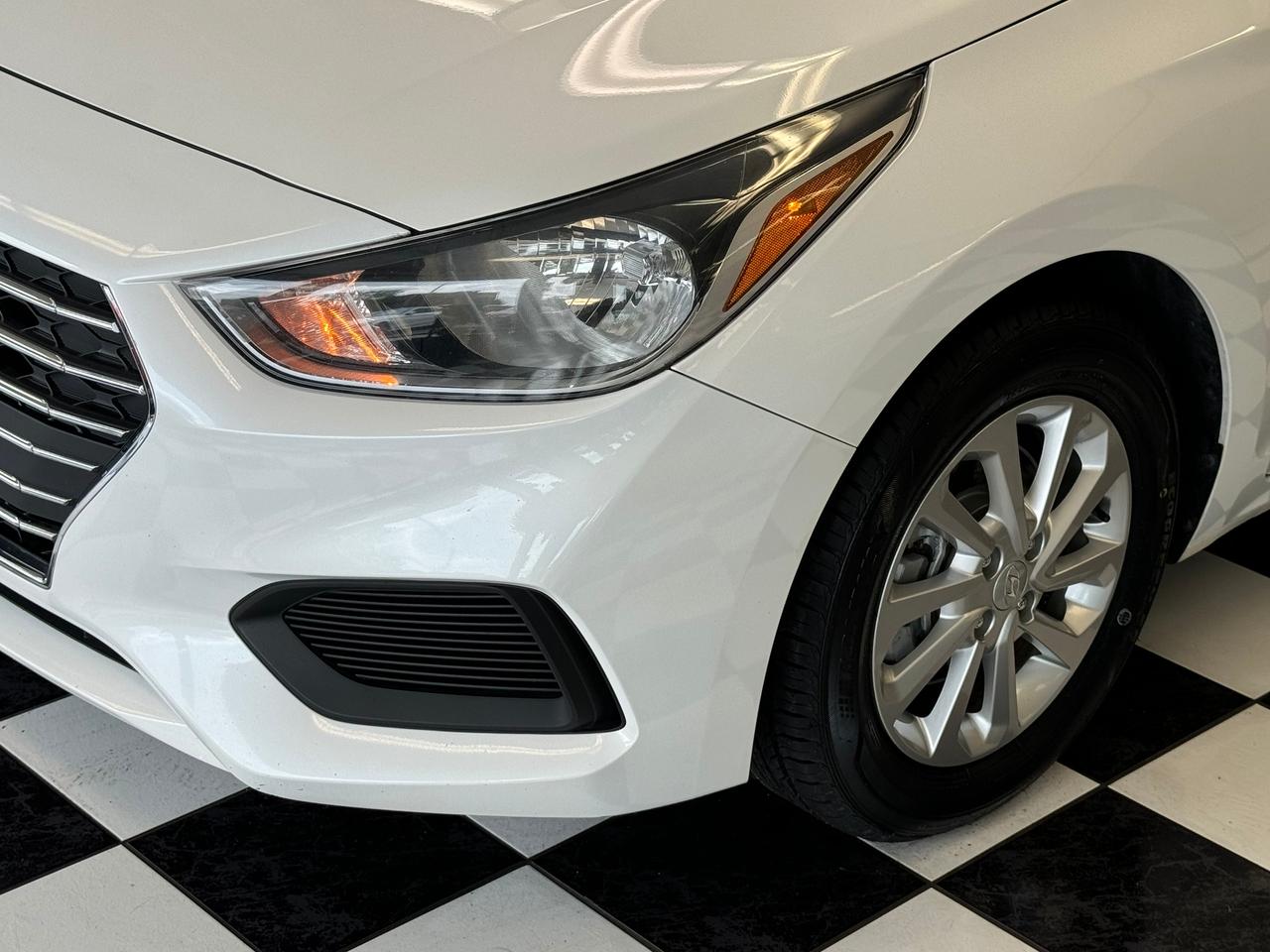 2019 Hyundai Accent Preferred+ApplePlay+Camera+New Tires+CLEAN CARFAX Photo