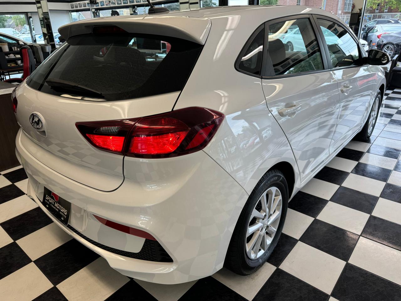 2019 Hyundai Accent Preferred+ApplePlay+Camera+New Tires+CLEAN CARFAX Photo