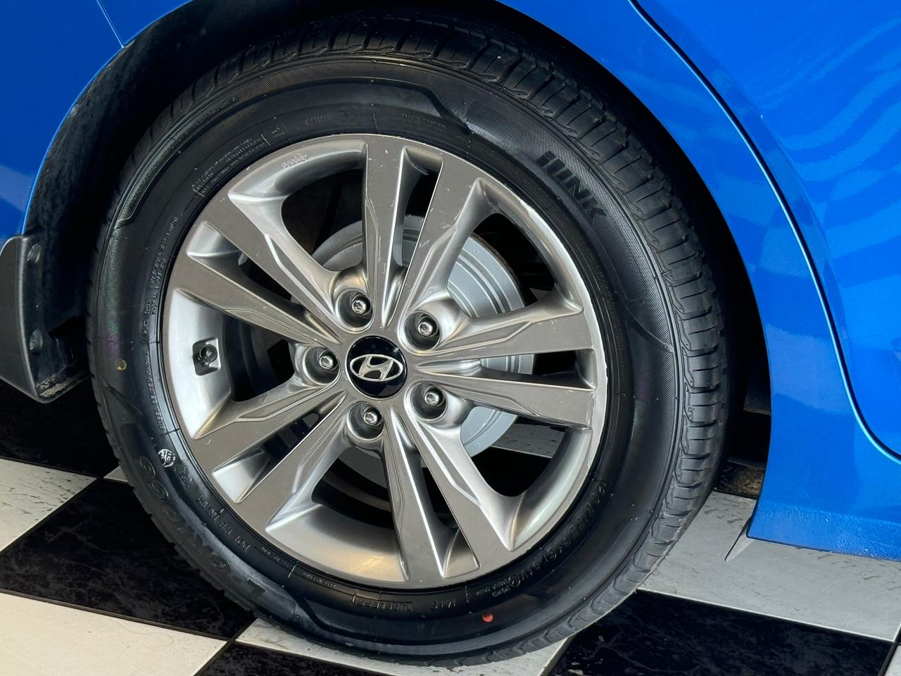 2017 Hyundai Elantra GL+New Tires+Brakes+ApplePlay+CLEAN CARFAX Photo