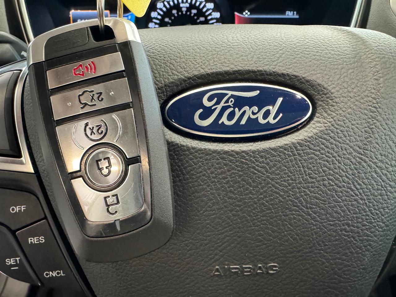 2017 Ford Fusion SE AWD+Leather+Roof+GPS+New Tires+Brakes+ApplePlay Photo