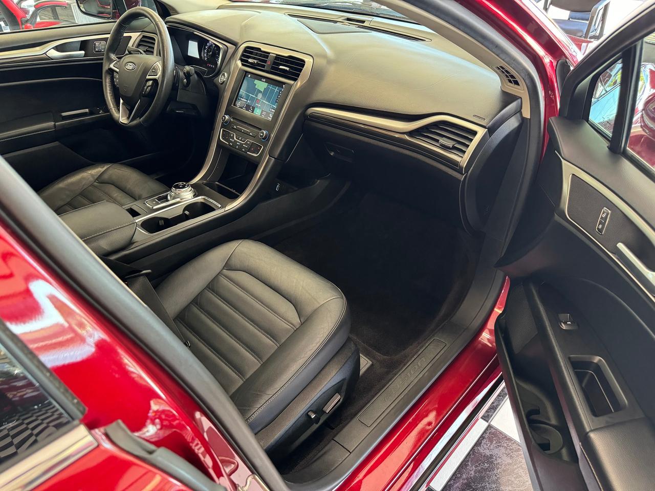 2017 Ford Fusion SE AWD+Leather+Roof+GPS+New Tires+Brakes+ApplePlay Photo