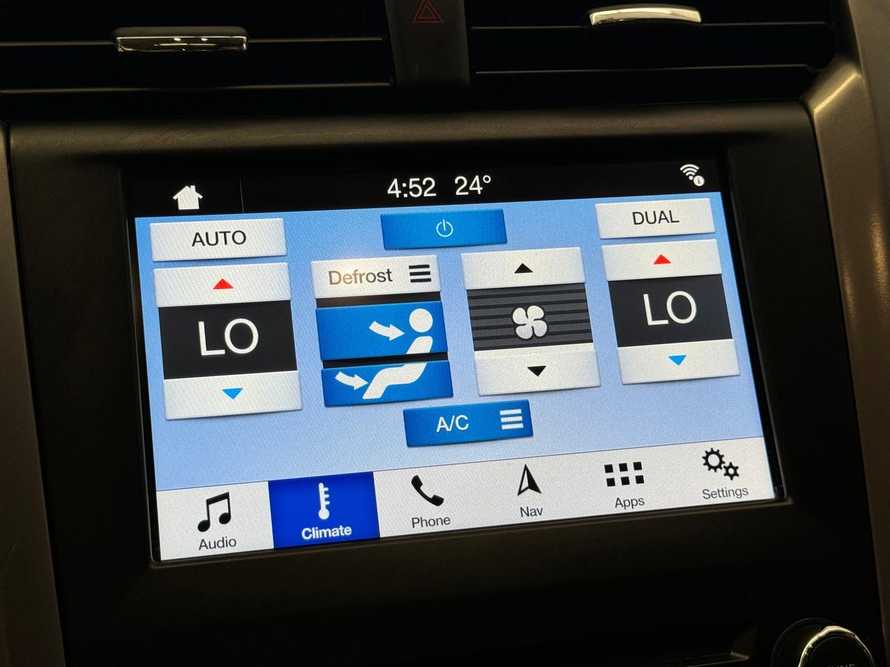 2017 Ford Fusion SE AWD+Leather+Roof+GPS+New Tires+Brakes+ApplePlay Photo