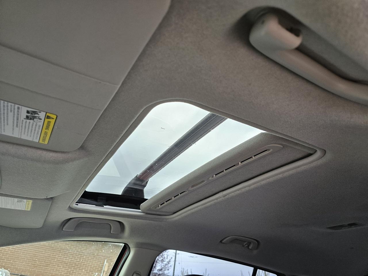 2015 Mazda MAZDA5 ACCIDENT FREE/GT/AUTO/POWER GROUP/BLUETOOTH/177KM - Photo #17