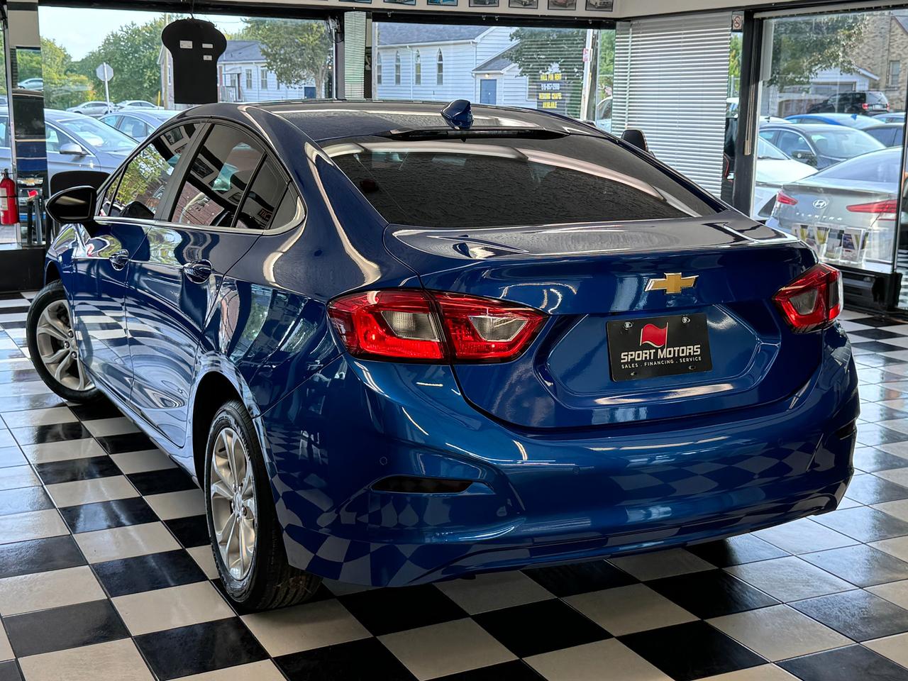 2019 Chevrolet Cruze LT+New Tires+Remote Start+Blind Spot+CLEAN CARFAX Photo