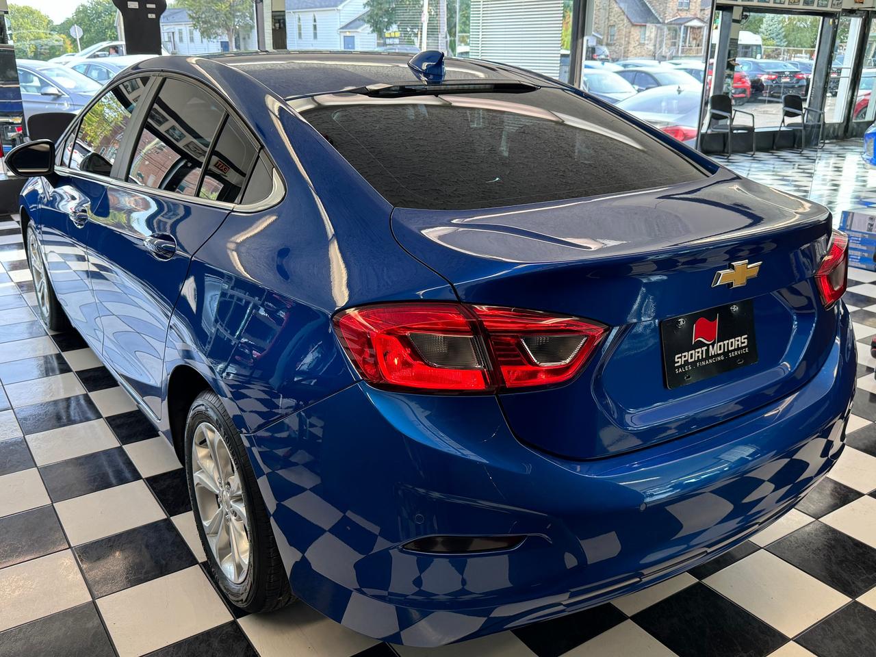 2019 Chevrolet Cruze LT+New Tires+Remote Start+Blind Spot+CLEAN CARFAX Photo