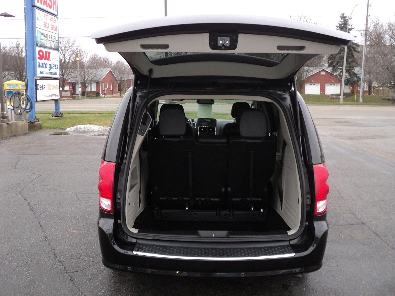2020 Dodge Grand Caravan CREW PLUS 7Seater LeatherHeated DVD 3.6L Stow-N-Go - Photo #7