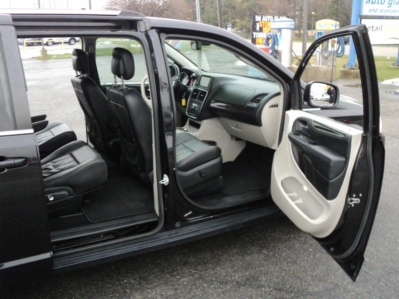 2020 Dodge Grand Caravan CREW PLUS 7Seater LeatherHeated DVD 3.6L Stow-N-Go - Photo #10