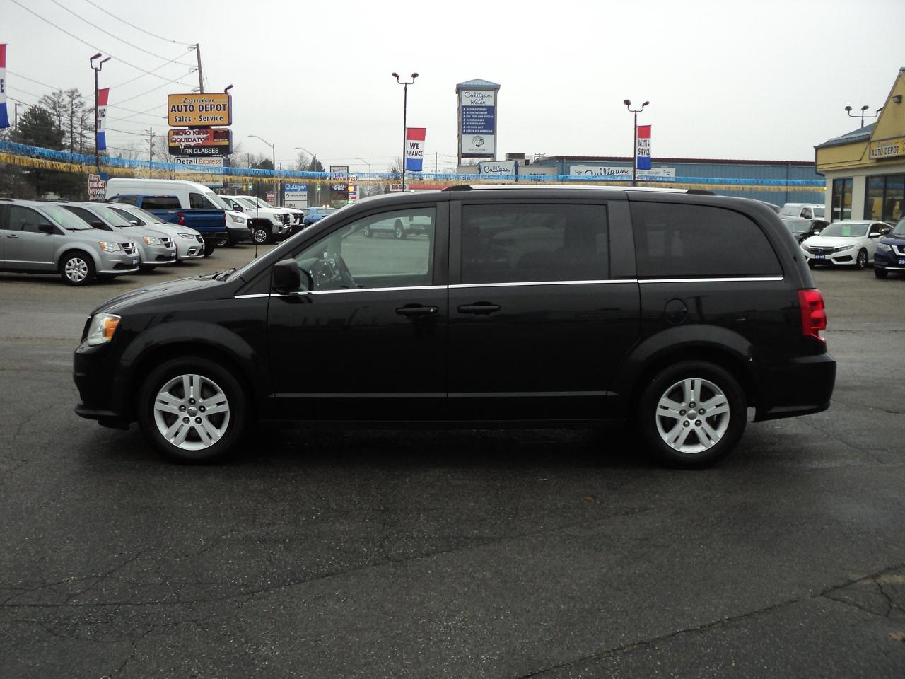 2020 Dodge Grand Caravan CREW PLUS 7Seater LeatherHeated DVD 3.6L Stow-N-Go - Photo #5