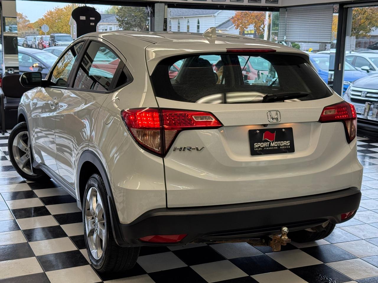 2016 Honda HR-V LX+Camera+Heated Seats+A/C+CLEAN CARFAX Photo