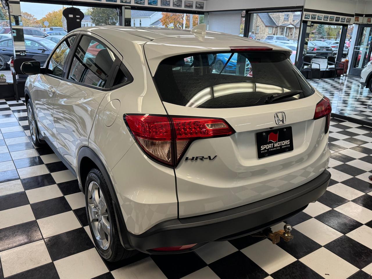 2016 Honda HR-V LX+Camera+Heated Seats+A/C+CLEAN CARFAX Photo