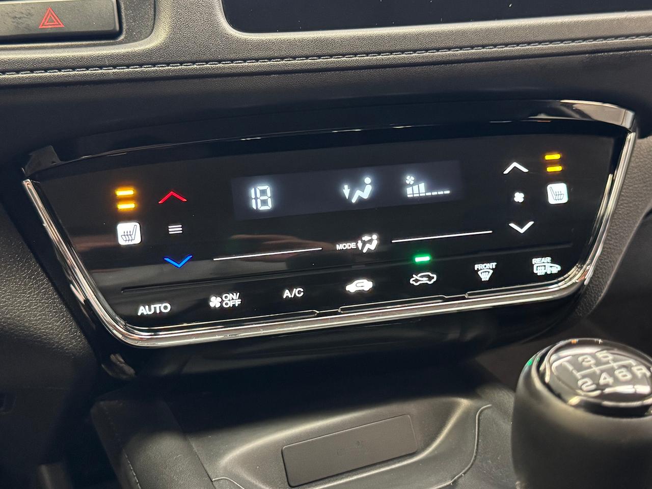 2016 Honda HR-V LX+Camera+Heated Seats+A/C+CLEAN CARFAX Photo