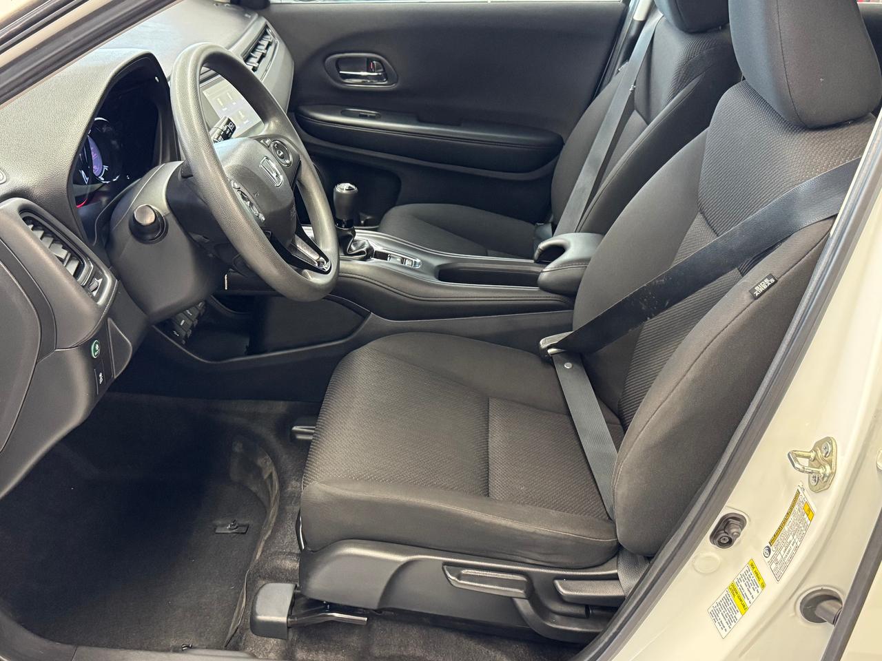 2016 Honda HR-V LX+Camera+Heated Seats+A/C+CLEAN CARFAX Photo