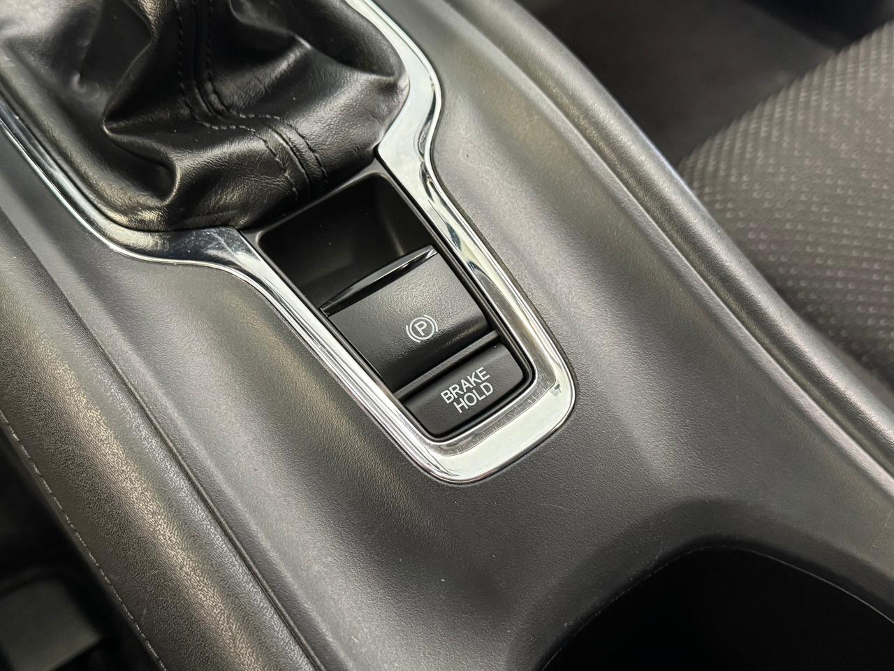 2016 Honda HR-V LX+Camera+Heated Seats+A/C+CLEAN CARFAX Photo