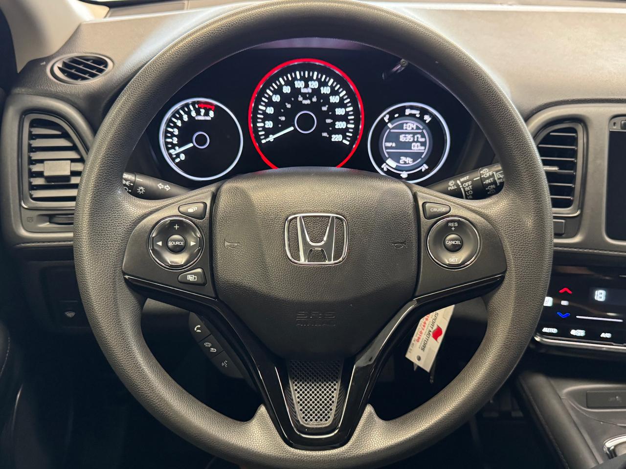 2016 Honda HR-V LX+Camera+Heated Seats+A/C+CLEAN CARFAX Photo