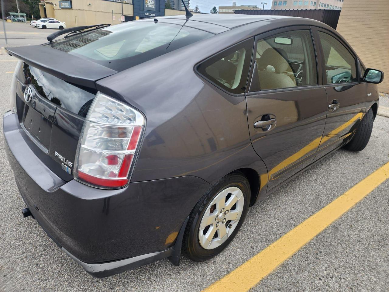 2009 Toyota Prius 5DR HB - Photo #4