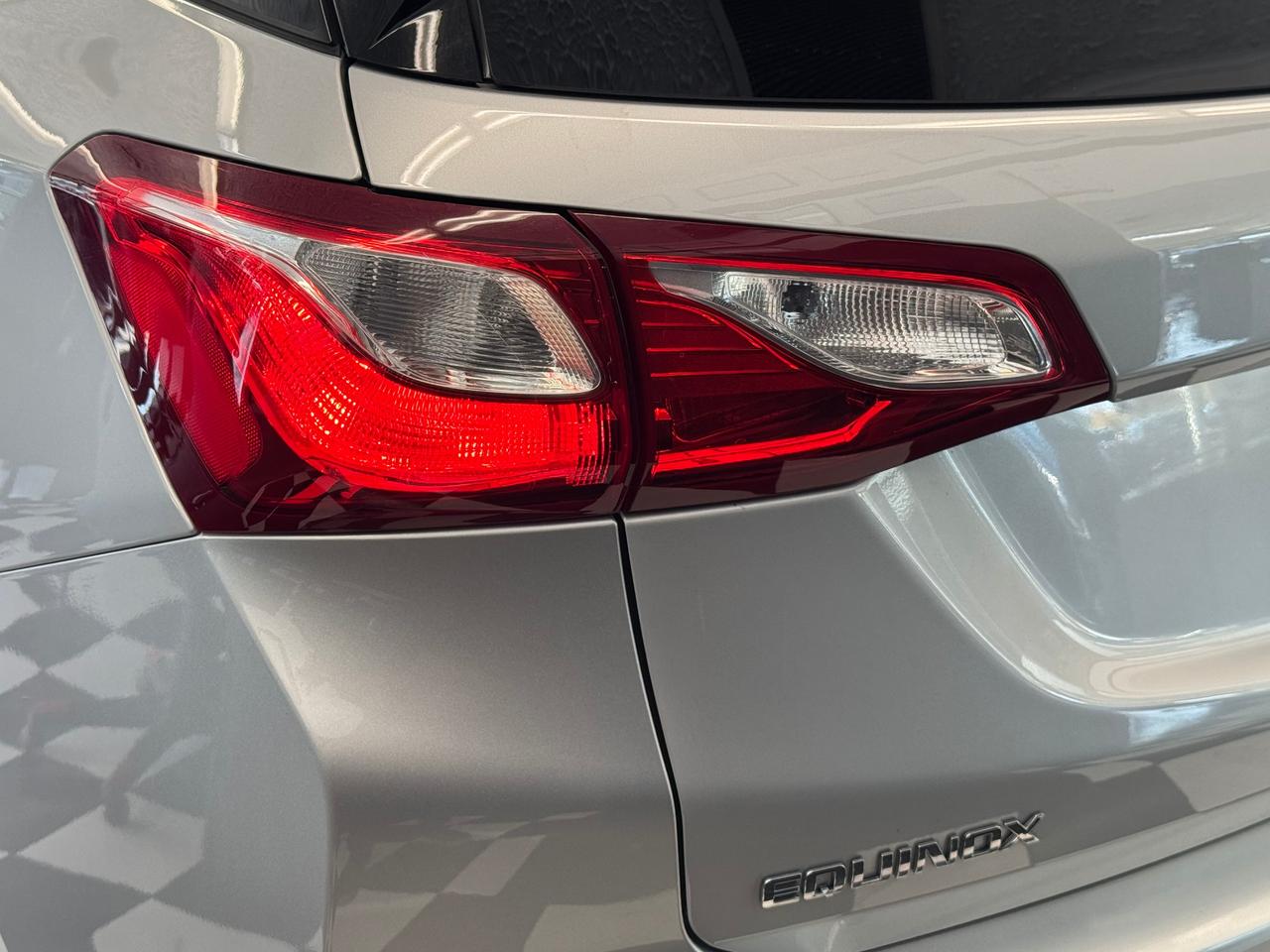 2020 Chevrolet Equinox LS+ApplePlay+Lane Departure+HTD Seats+CLEAN CARFAX Photo