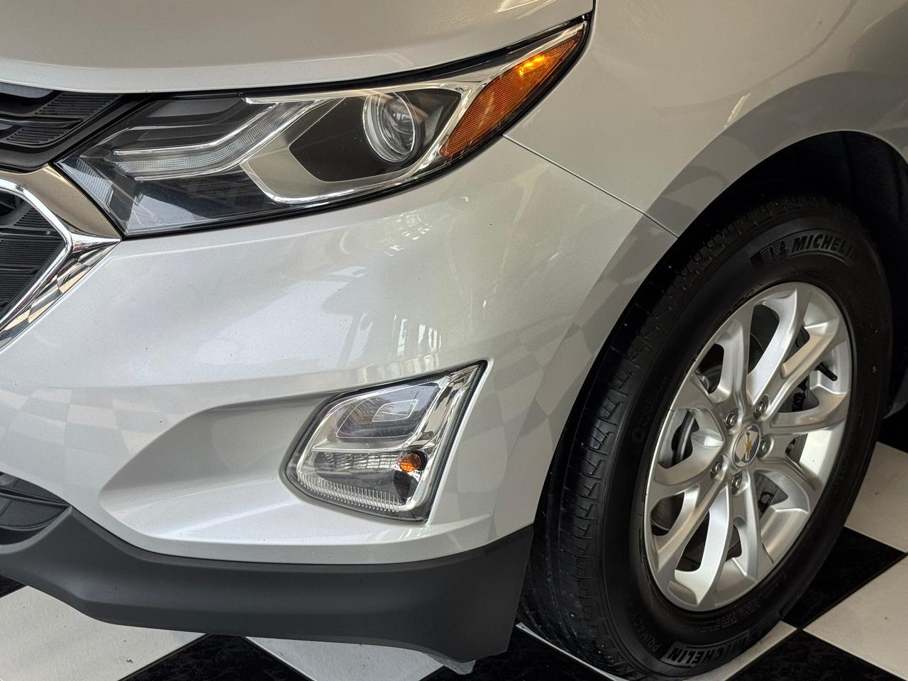 2020 Chevrolet Equinox LS+ApplePlay+Lane Departure+HTD Seats+CLEAN CARFAX Photo