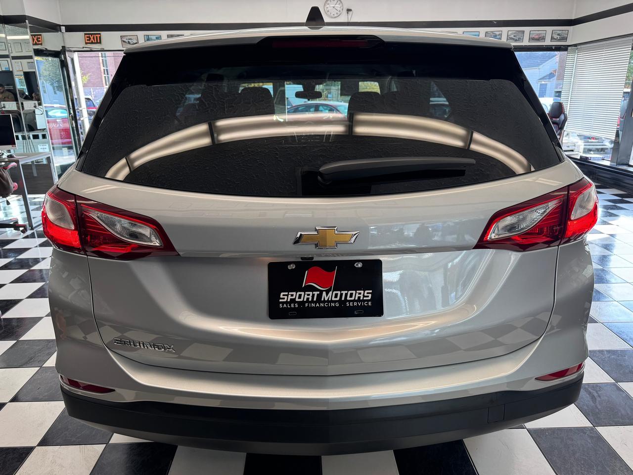 2020 Chevrolet Equinox LS+ApplePlay+Lane Departure+HTD Seats+CLEAN CARFAX Photo