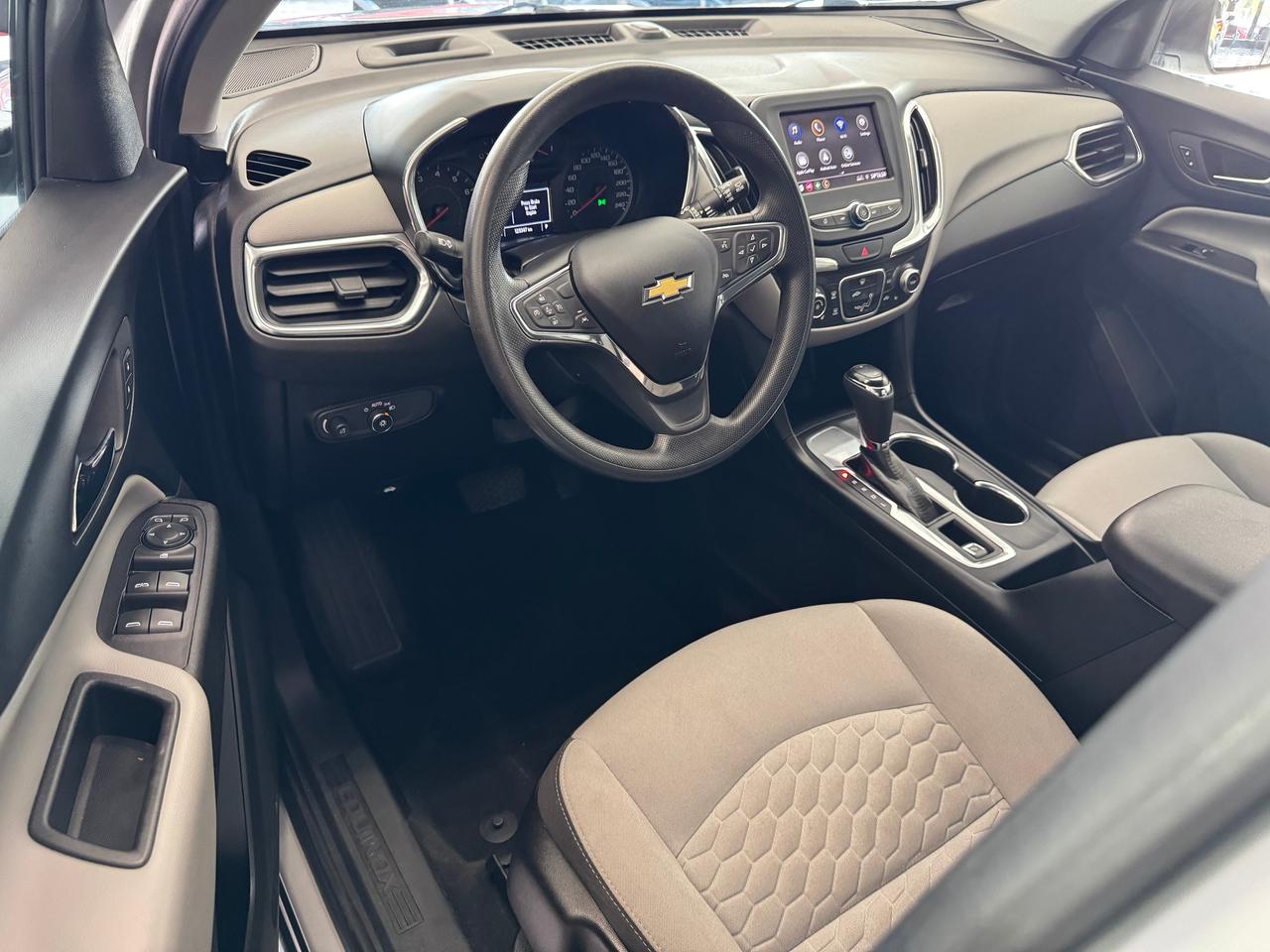 2020 Chevrolet Equinox LS+ApplePlay+Lane Departure+HTD Seats+CLEAN CARFAX Photo