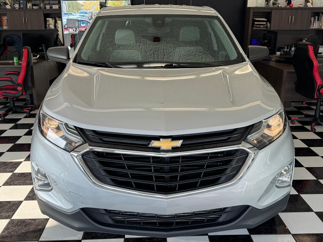 2020 Chevrolet Equinox LS+ApplePlay+Lane Departure+HTD Seats+CLEAN CARFAX Photo