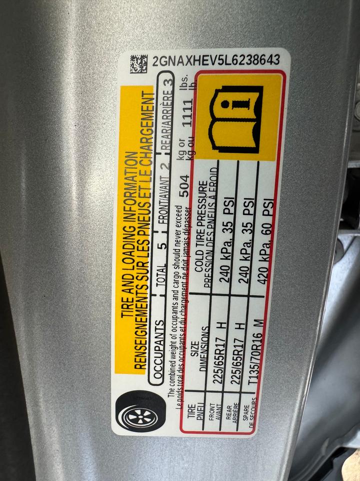 2020 Chevrolet Equinox LS+ApplePlay+Lane Departure+HTD Seats+CLEAN CARFAX Photo
