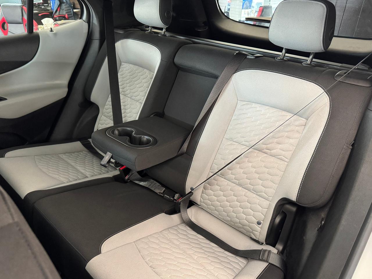 2020 Chevrolet Equinox LS+ApplePlay+Lane Departure+HTD Seats+CLEAN CARFAX Photo