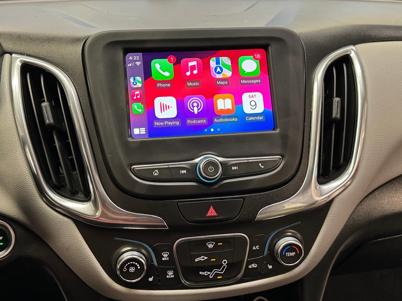 2020 Chevrolet Equinox LS+ApplePlay+Lane Departure+HTD Seats+CLEAN CARFAX Photo