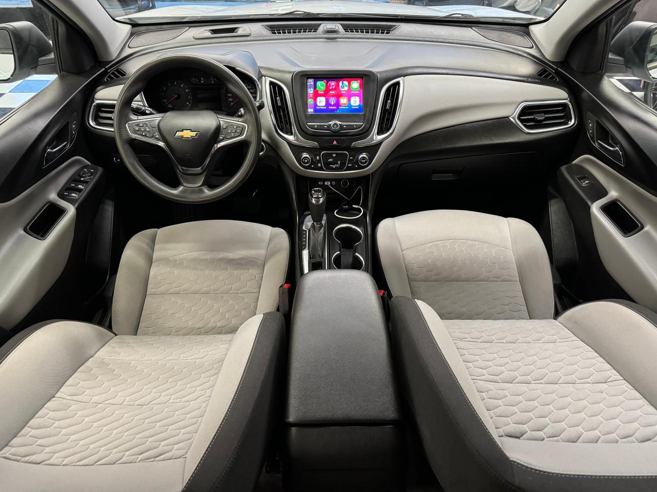 2020 Chevrolet Equinox LS+ApplePlay+Lane Departure+HTD Seats+CLEAN CARFAX Photo1