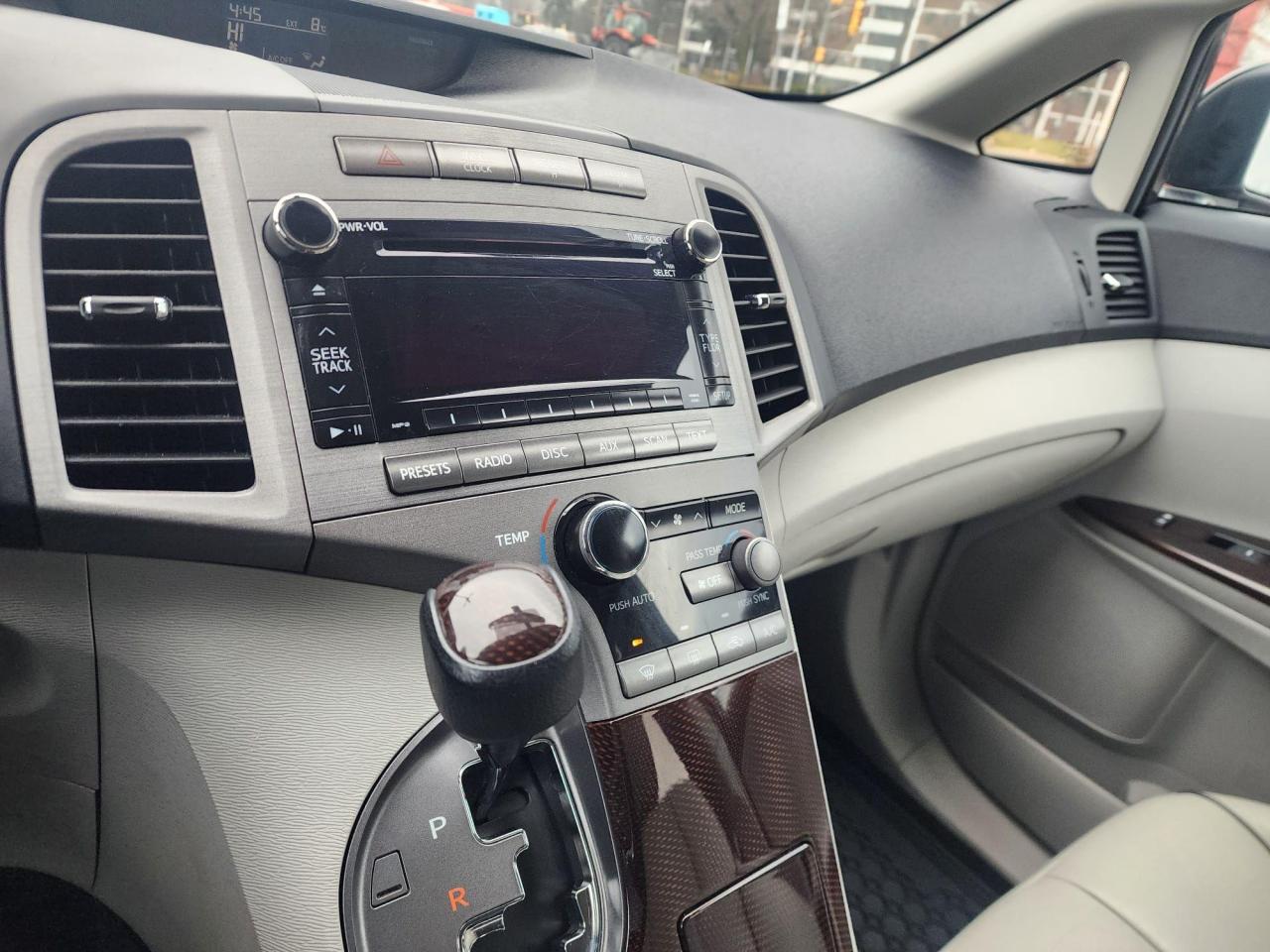 2012 Toyota Venza 4DR WGN V6 - Photo #11