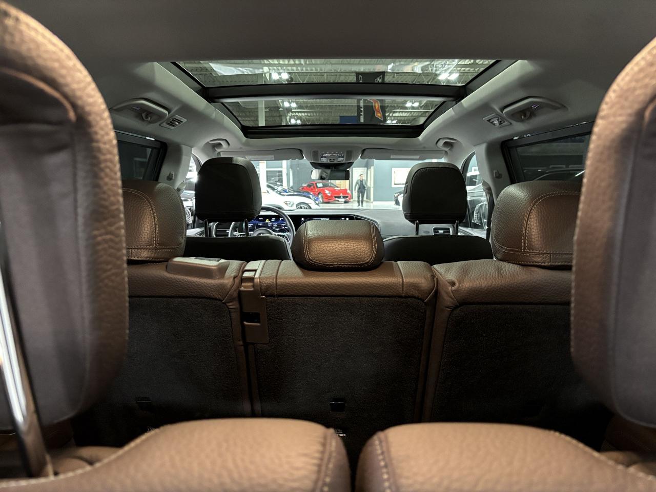 2023 Mercedes-Benz GLS GLS450|4MATIC|AMGPKG|7PASS|EMERALDGREEN|RECLINE|++ - Photo #11