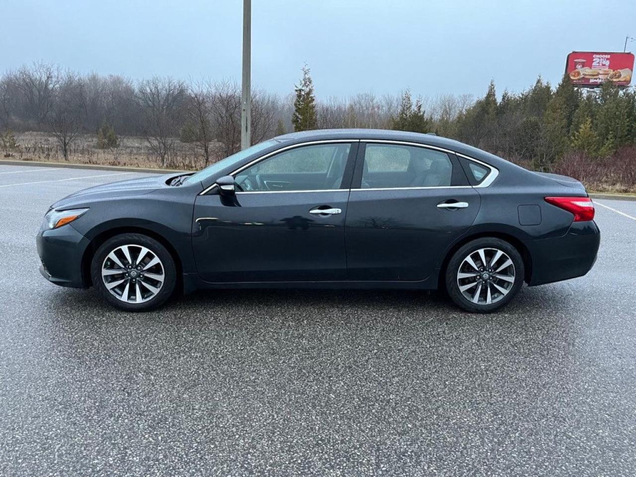 2017 Nissan Altima 2.5 SL | LEATHER | NAVI | HEATED SEATS & STEERING | SUNROOF - Photo #3