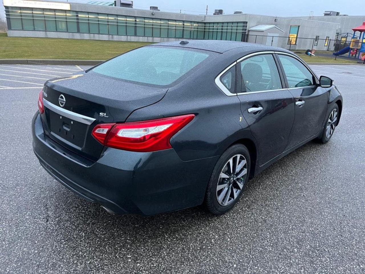 2017 Nissan Altima 2.5 SL | LEATHER | NAVI | HEATED SEATS & STEERING | SUNROOF - Photo #5