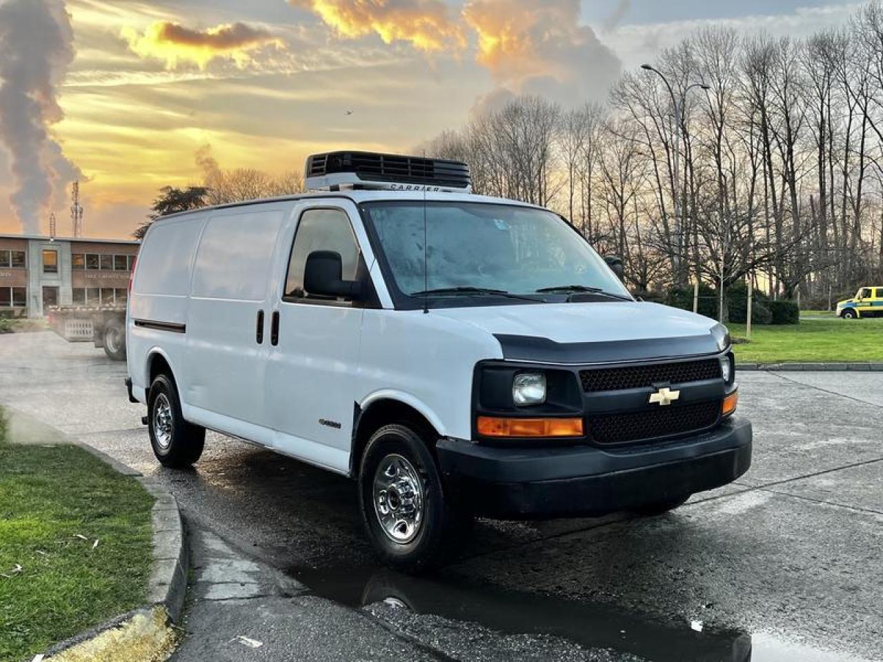 Used 2005 Chevrolet Express 2500 Cargo Refrigeration Van for sale in Burnaby, BC