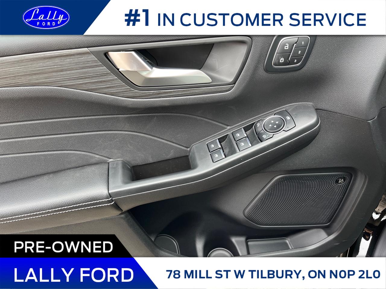 2025 Ford Escape Platinum Photo