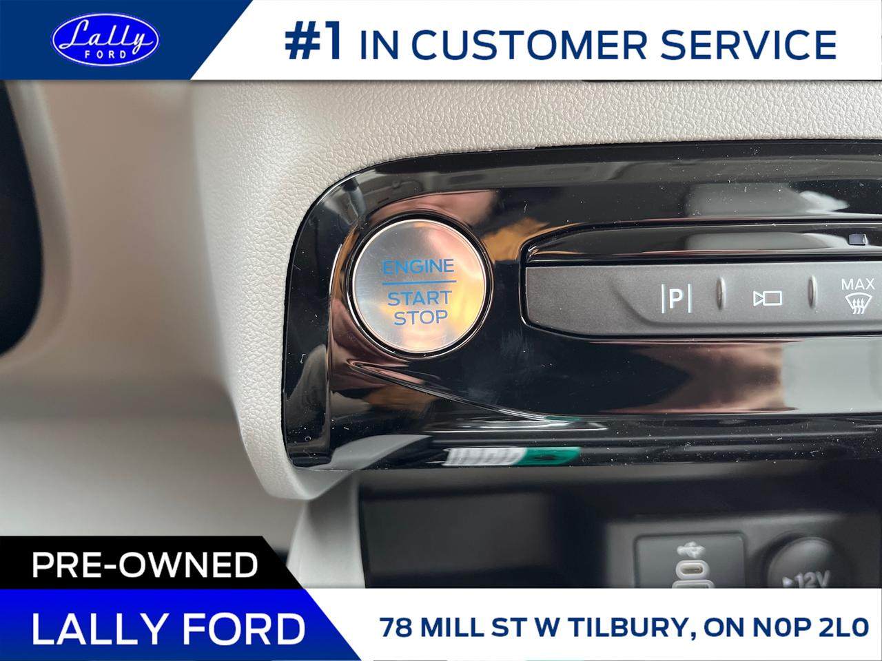 2025 Ford Escape Platinum Photo