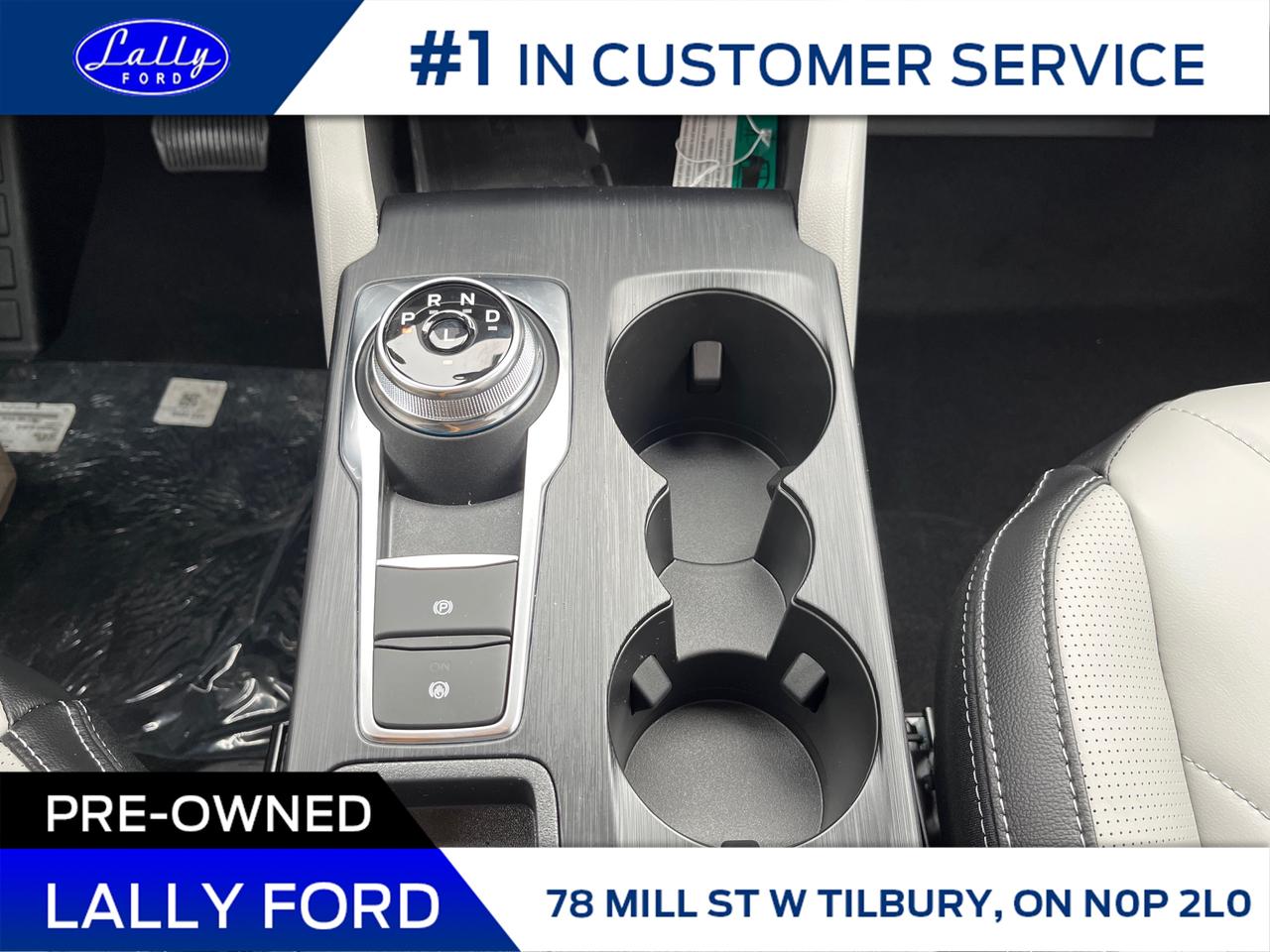 2025 Ford Escape Platinum Photo