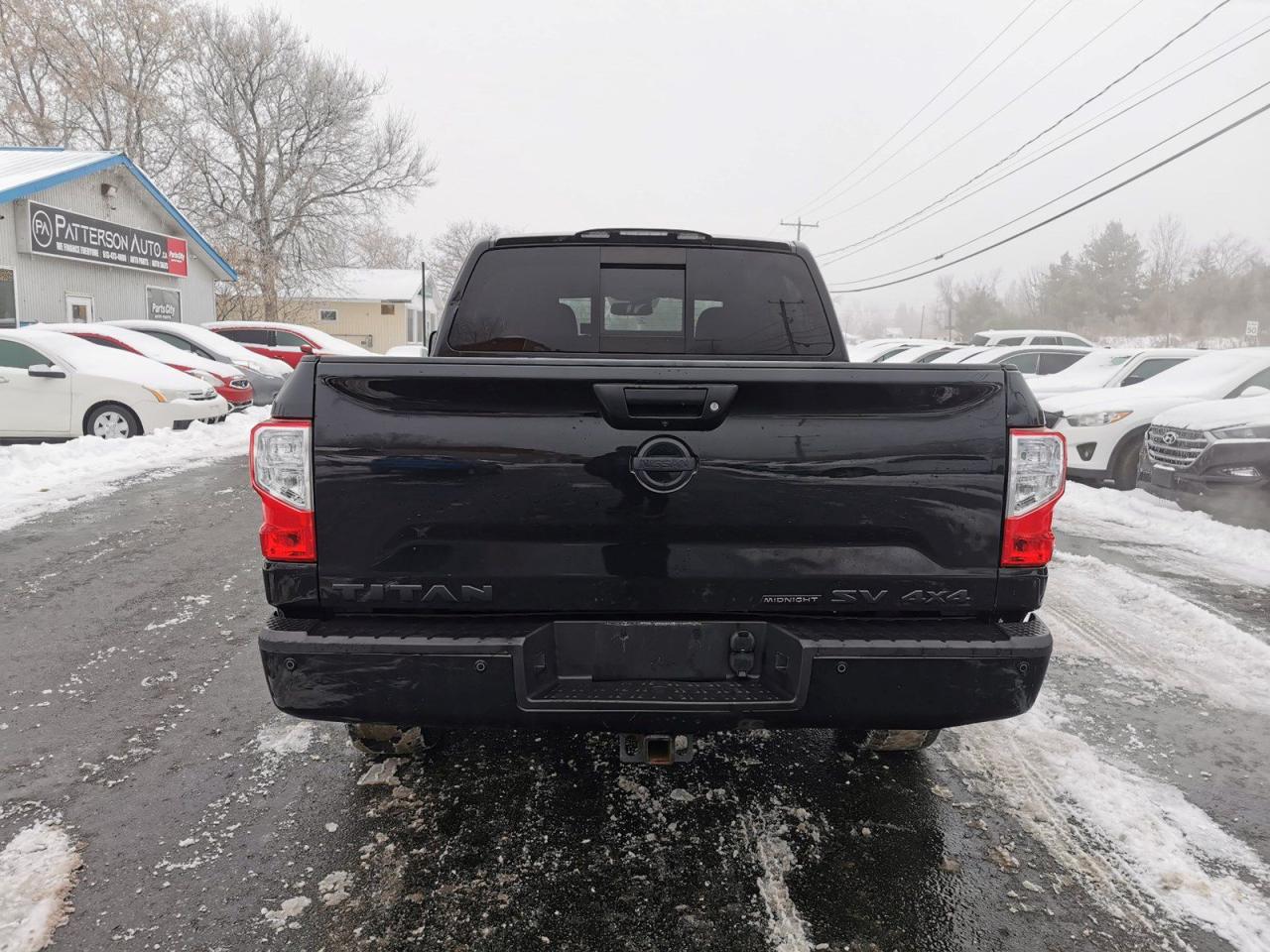 2018 Nissan Titan SV 4WD - Photo #4