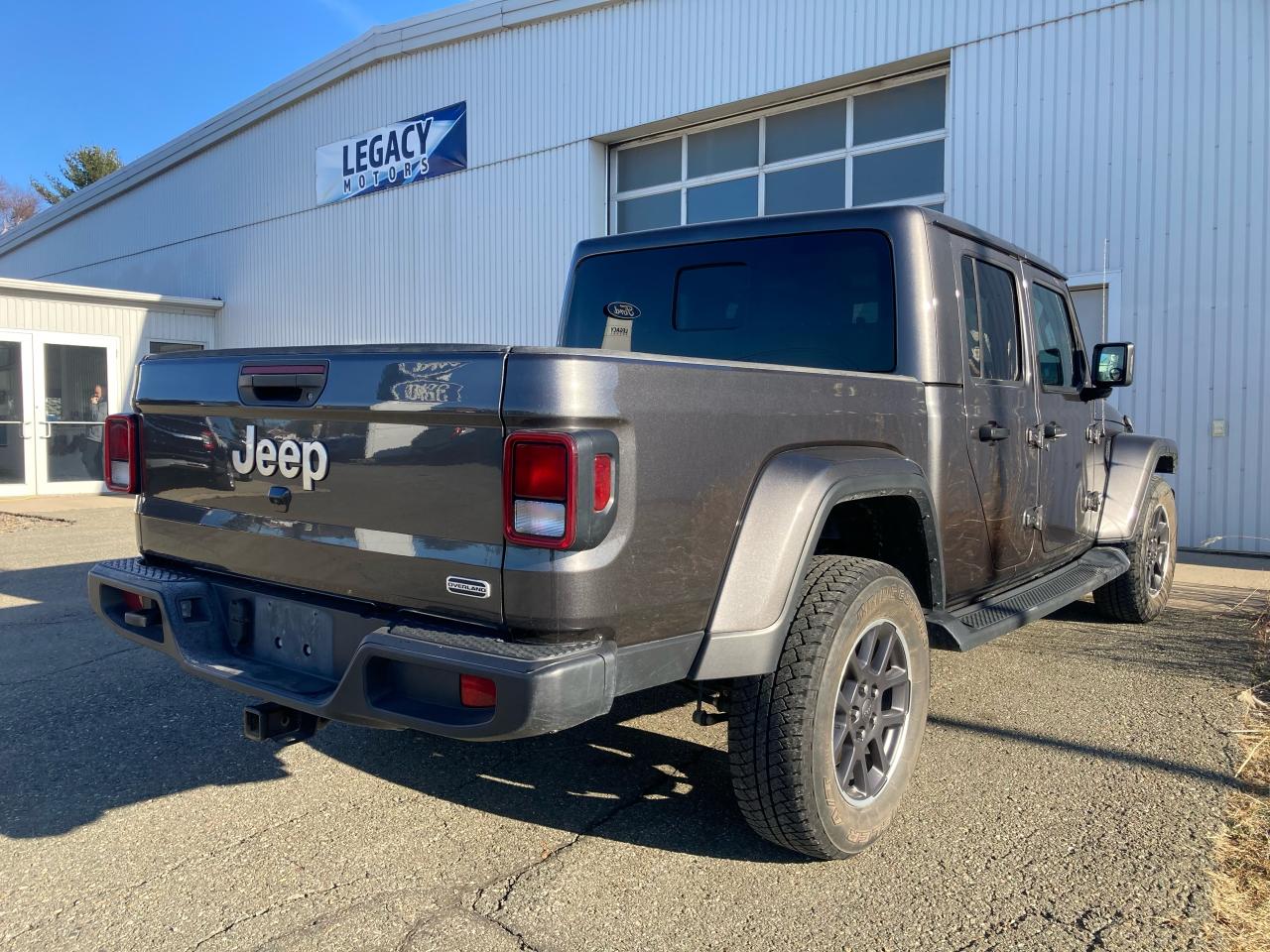 2021 Jeep Gladiator  Photo