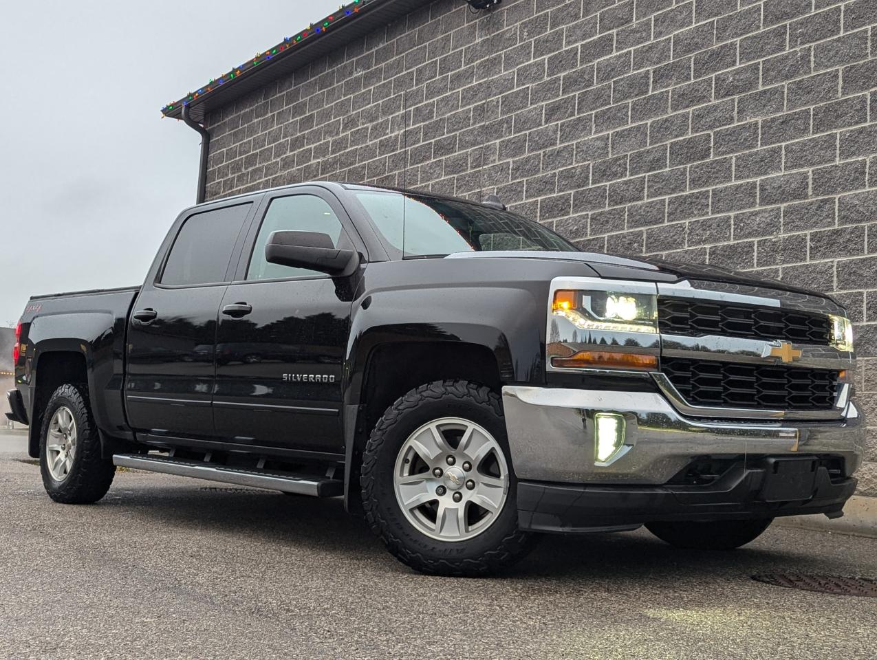 Used 2018 Chevrolet Silverado 1500 LT CREWCAB 5.3 V8 4X4 5.5 FOOT BOX | CERTIFIED | for sale in Paris, ON