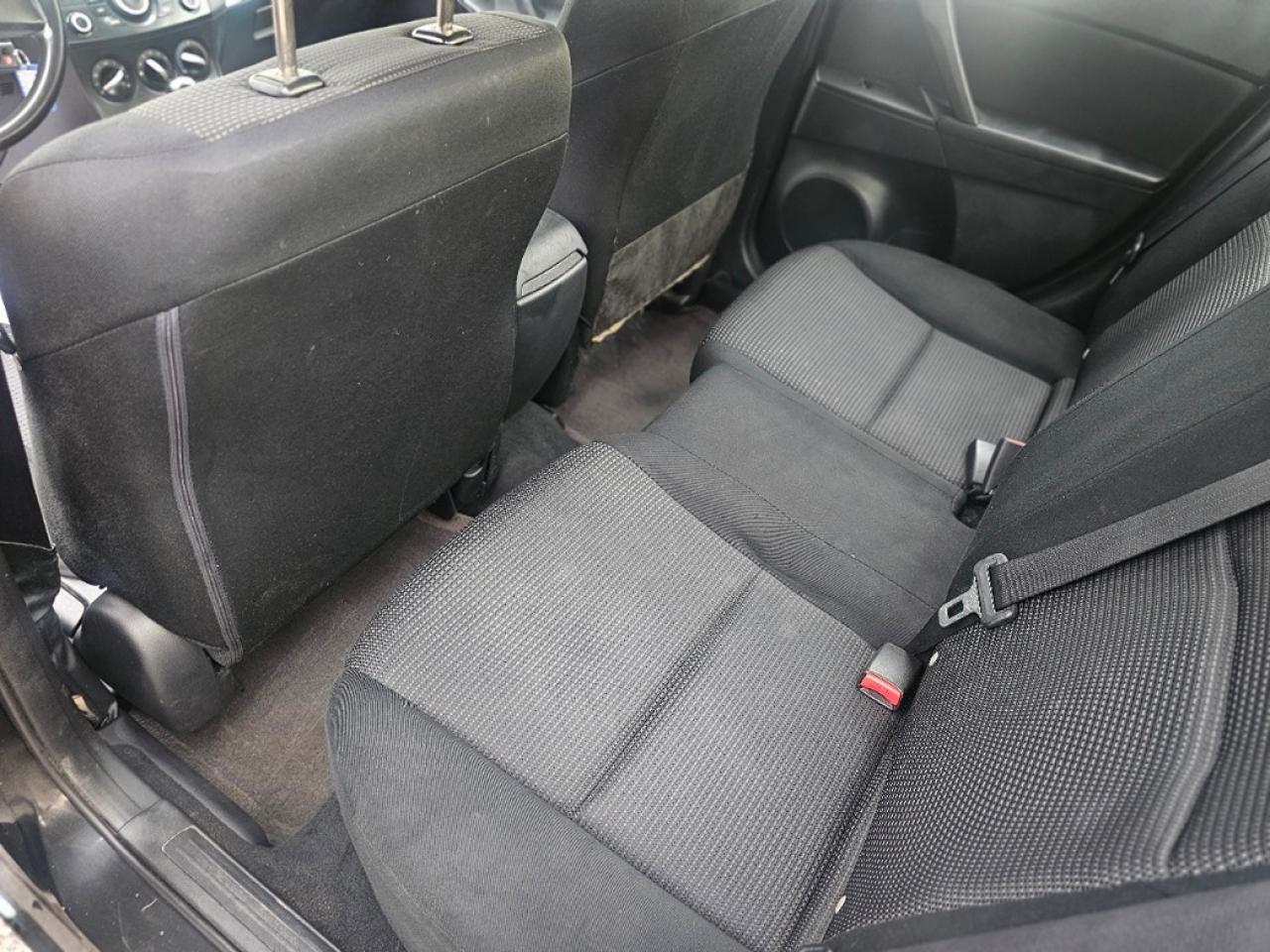 2013 Mazda MAZDA3 4dr Sdn Auto GX - Photo #13