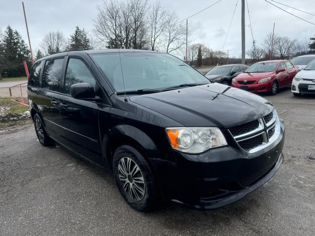 2011 Dodge Grand Caravan SXT - Photo #2