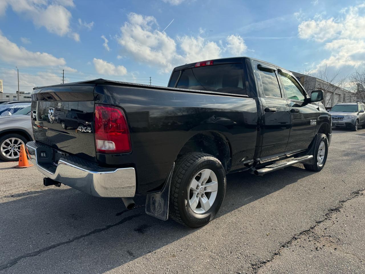 2016 RAM 1500 ST Photo4