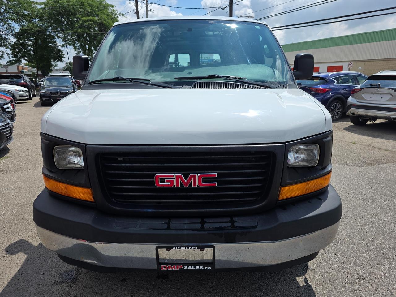 2017 GMC Savana Cargo Van 2500 Photo