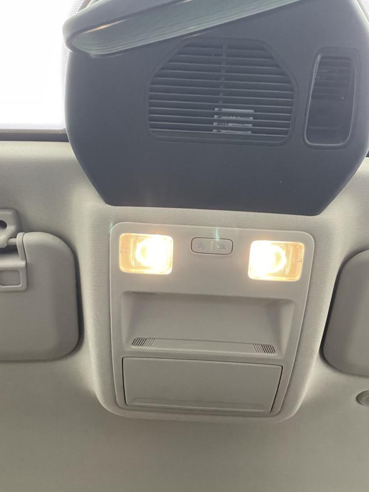 2020 Ford Escape SE - Photo #15