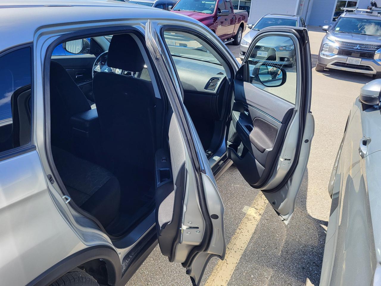 2021 Mitsubishi RVR SE AWC Photo