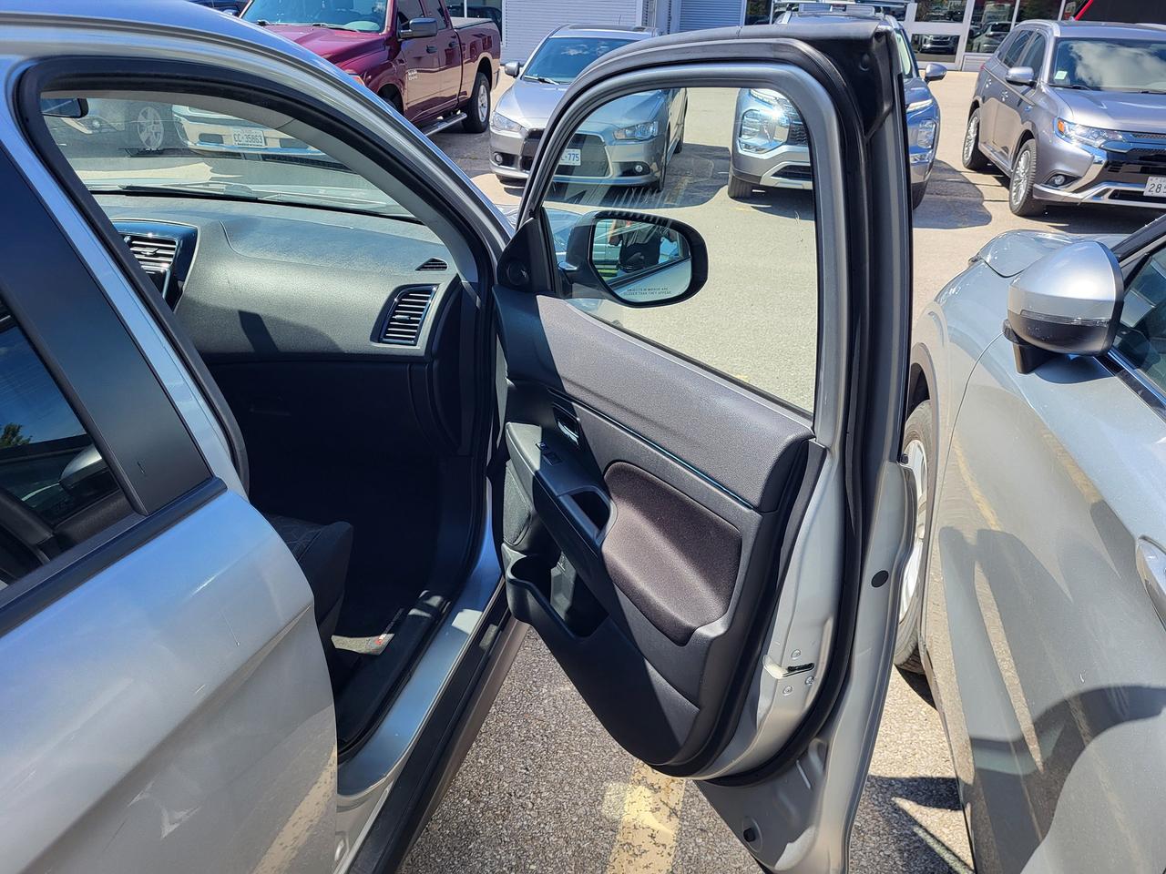 2021 Mitsubishi RVR SE AWC Photo