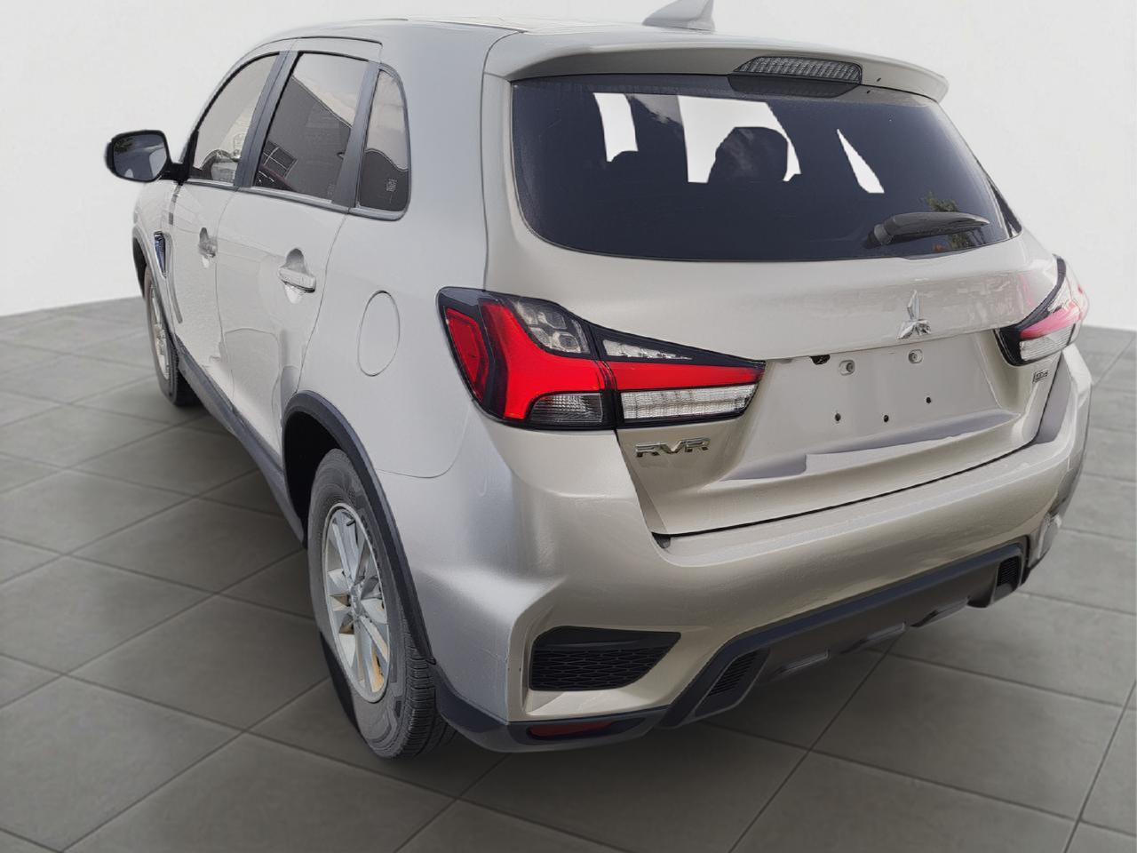 2021 Mitsubishi RVR SE AWC Photo4