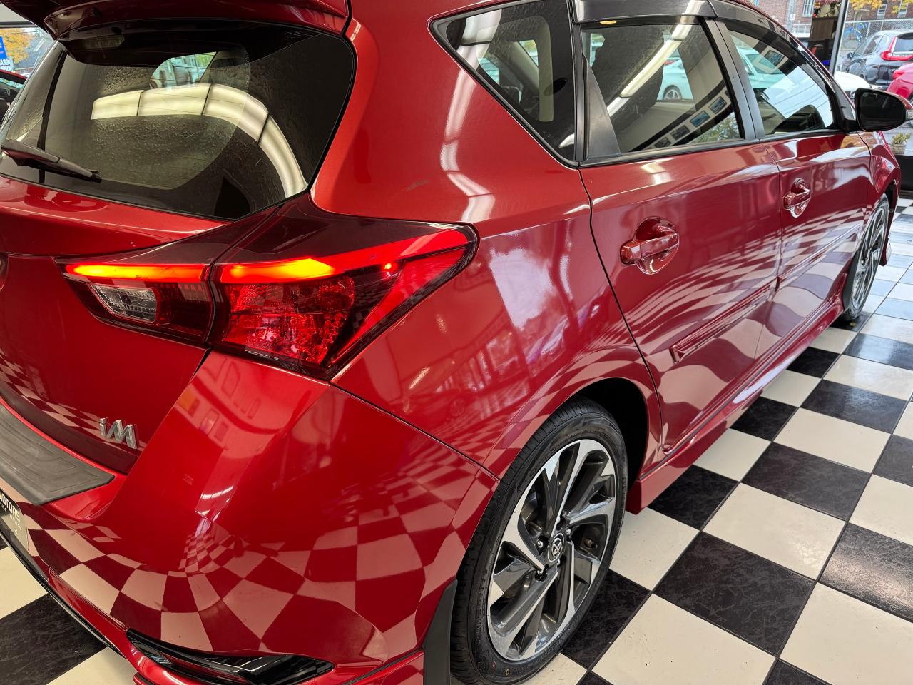 2018 Toyota Corolla iM IM+New Tires+Camera+Heated Seats+A/C! Photo