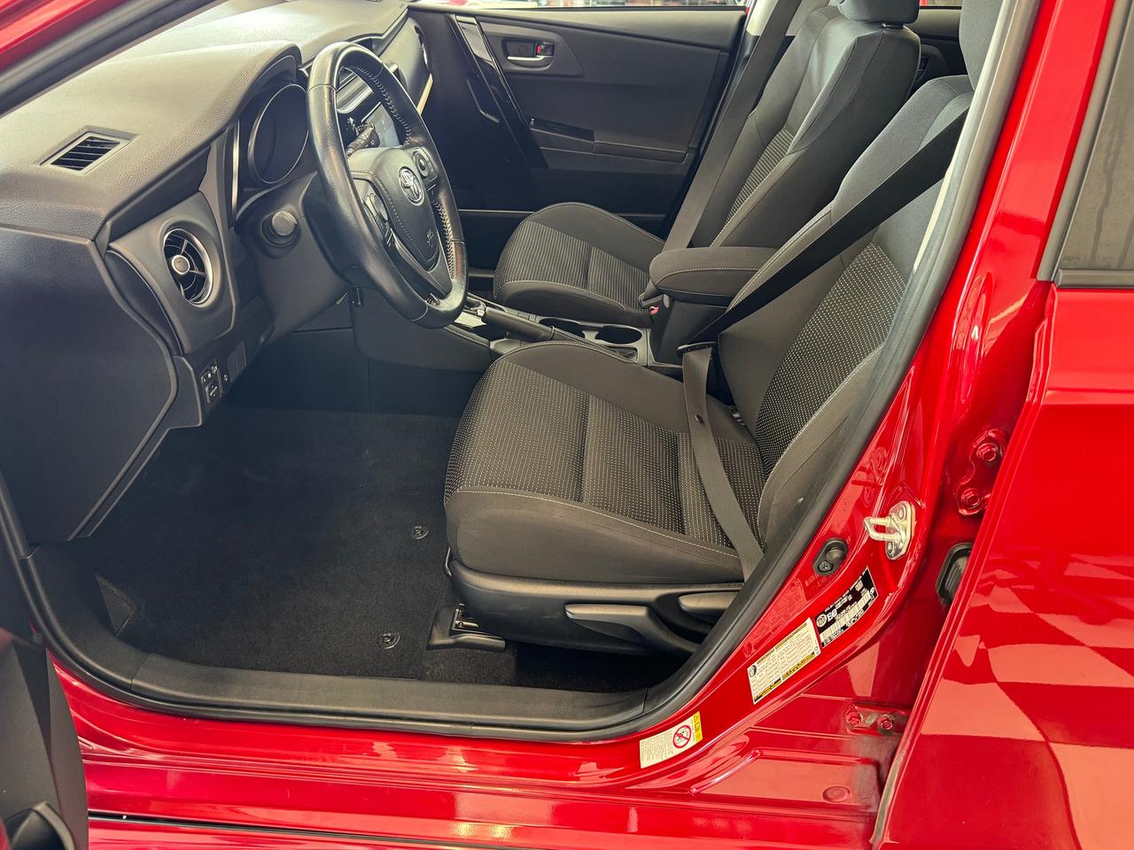 2018 Toyota Corolla iM IM+New Tires+Camera+Heated Seats+A/C! Photo